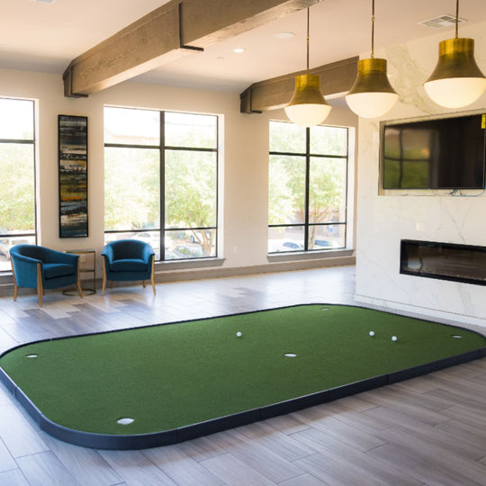 SIGPRO Executive Putting Green with 5 Cups – Stimp 10 Turf