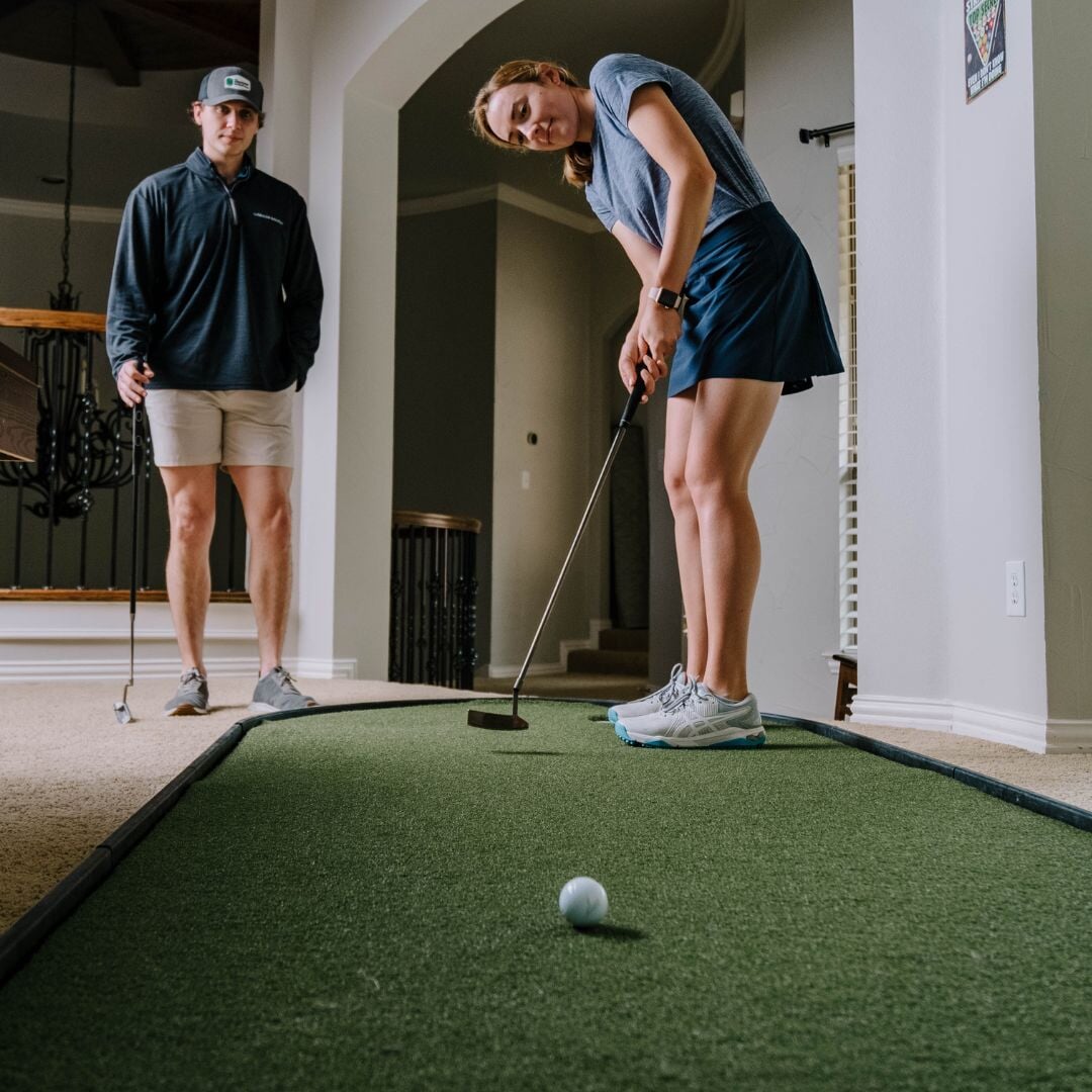 SIGPRO Gimme Putting Green – Compact Indoor Practice Green